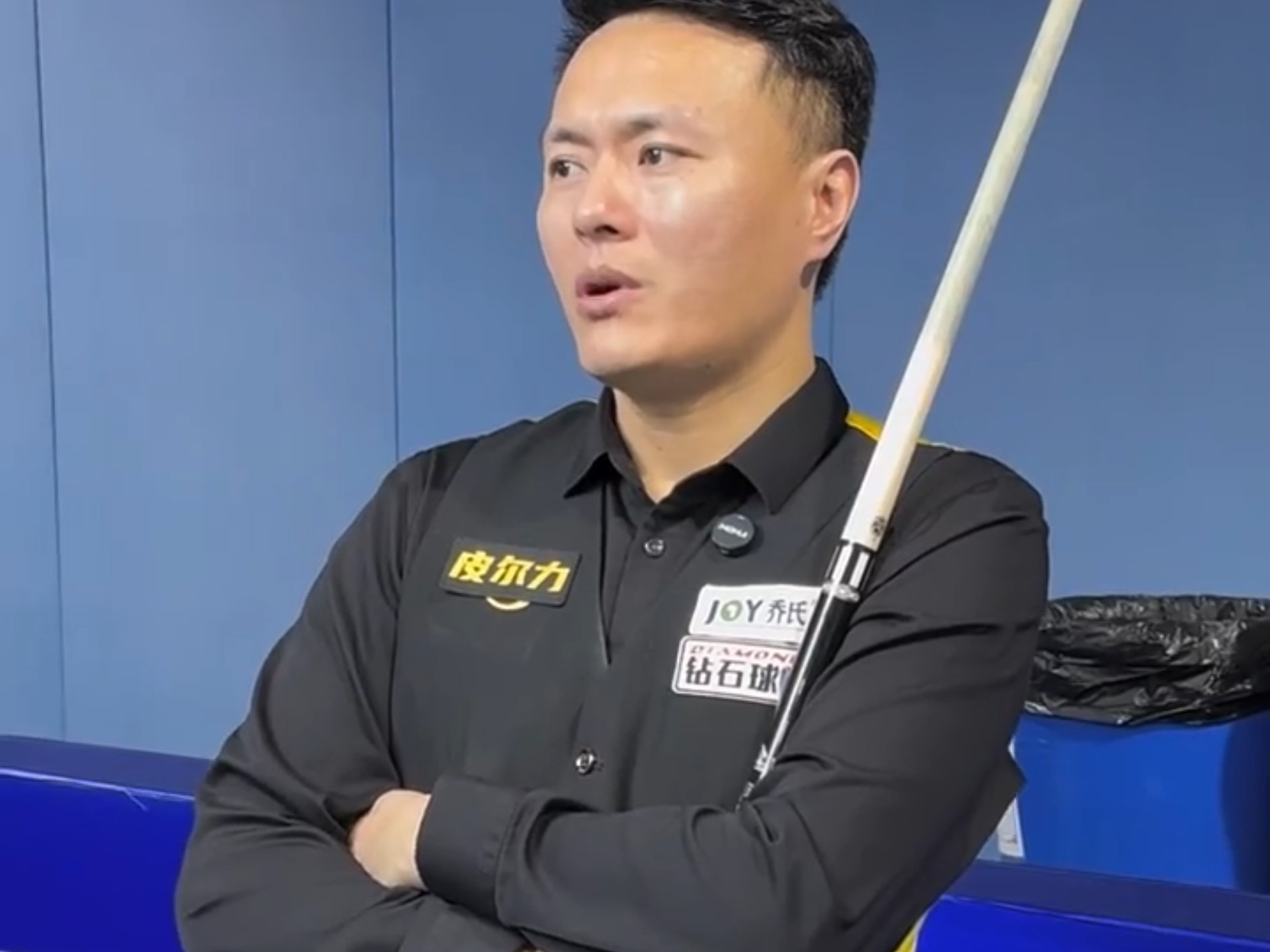 过程显得干